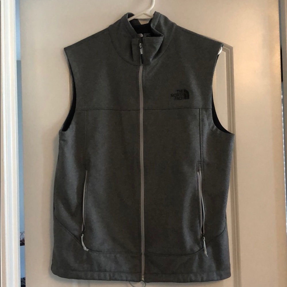 Men’s Northface Vest size M